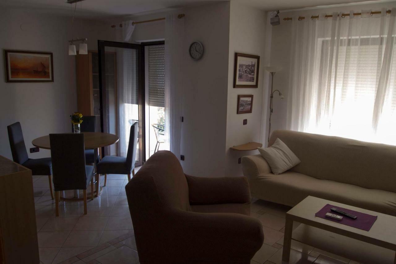 Star Apartment